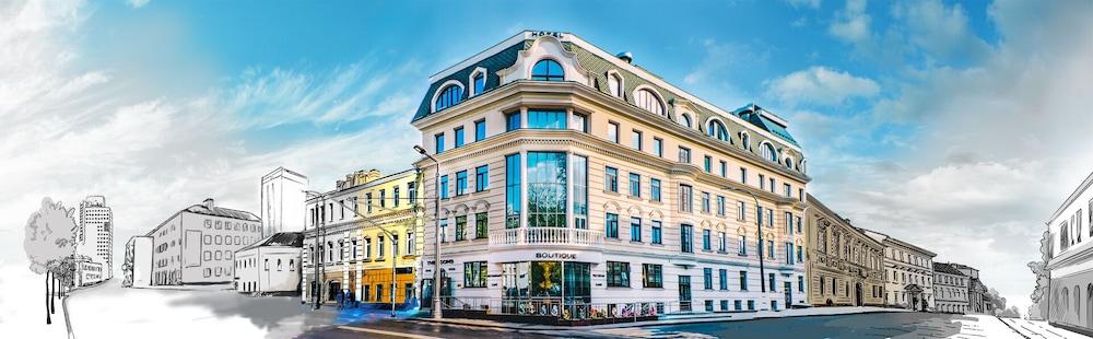 جولدن رومز هوتل