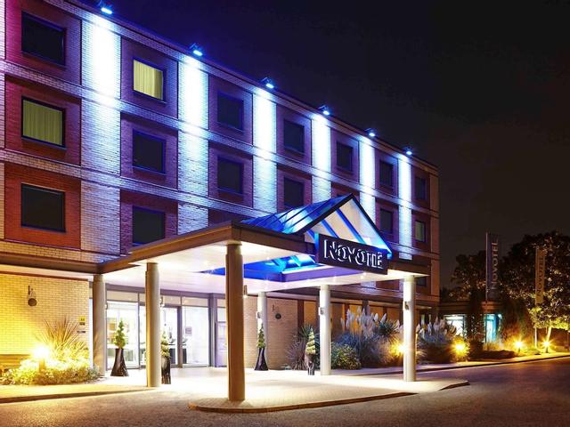 Novotel London Heathrow Airport - M4 Jct 4
