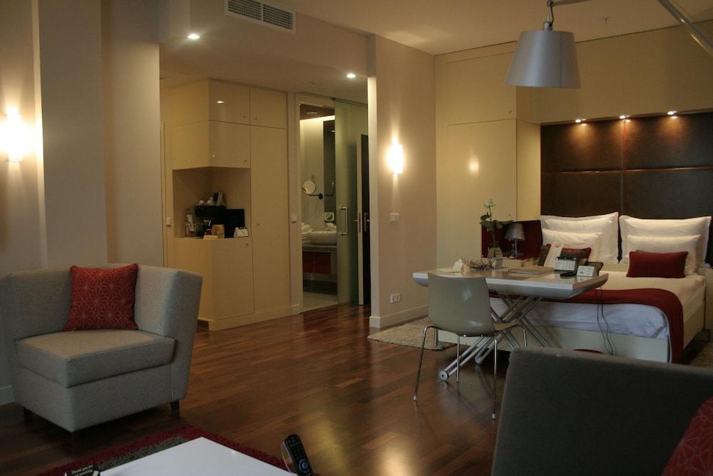 ماميوسون أول سويتس سبا هوتل بوكروفكا