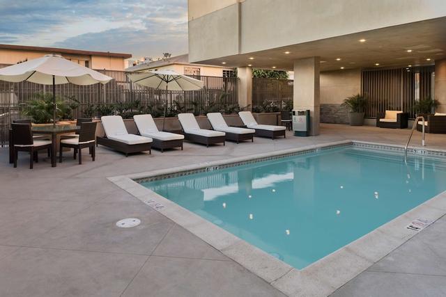 هامتون إن آند سويتس لوس آنجليس/هوليوود