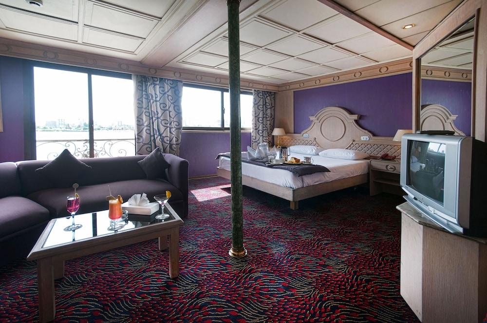 نايل سوبريم