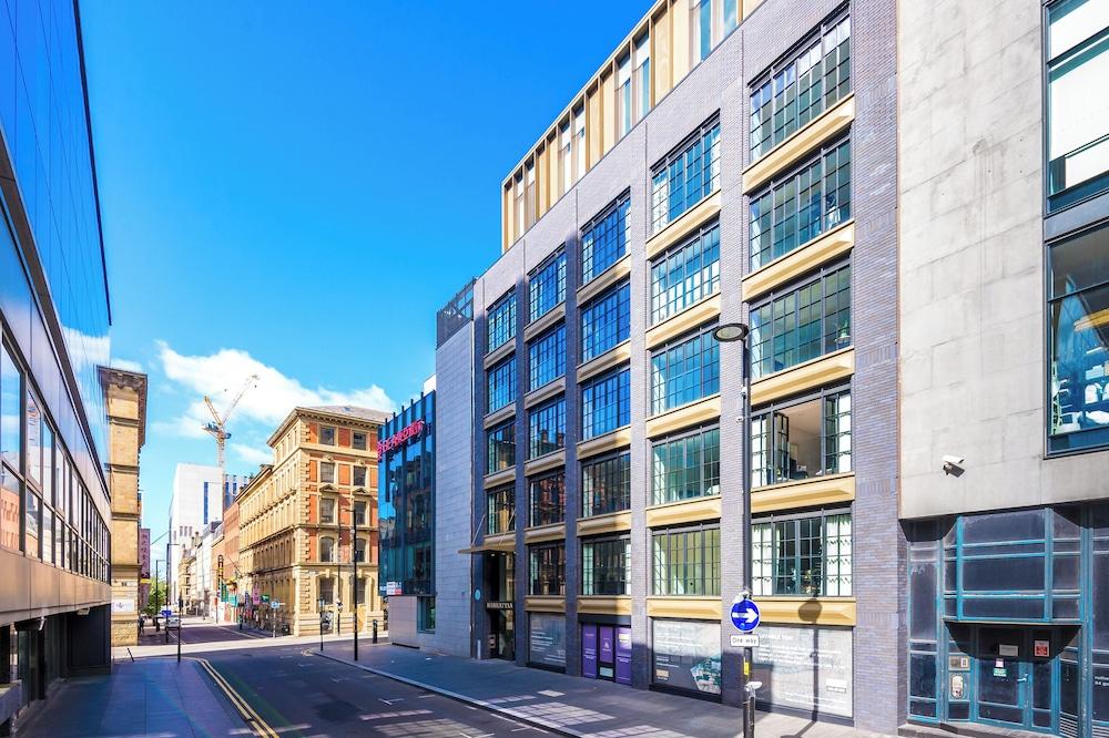 هيلتوب سيرفيسد أبارتمنتس - بيكاديلي