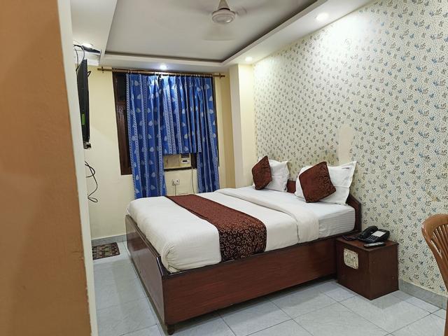 هوتل أمبا ديلاكس