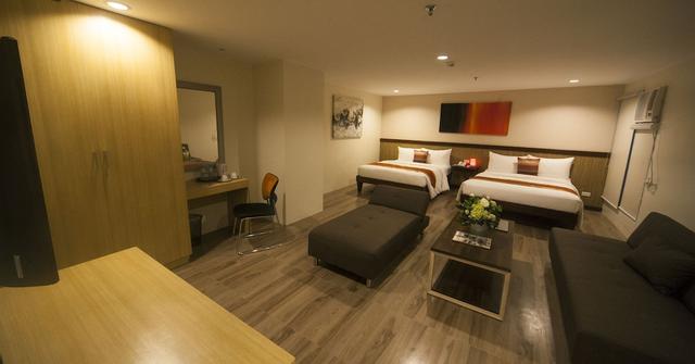 إن إس رويال هوتل