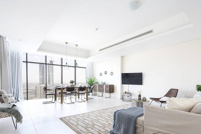 شقة فاخرة وراقية مكوّنة من ثلاث غرف نوم - تتّسع لثمانية أشخاص! جديد!