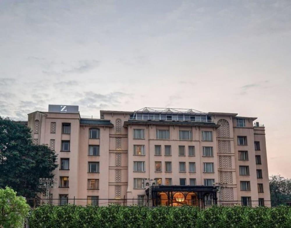 زي لاكجري ريزيدنسيز