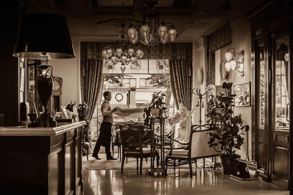 روسو بالت هوتل